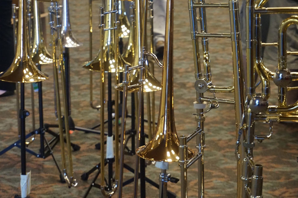 Multiple trombones in picture