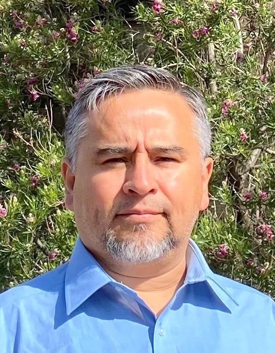 photograph of Dr. Jorge Salazar-Bravo