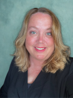 Headshot photo of Christine Scheeler