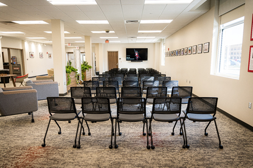 Lounge Space in full room configuration