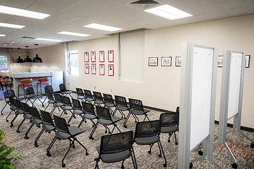 Lounge Space in half-lecture layout