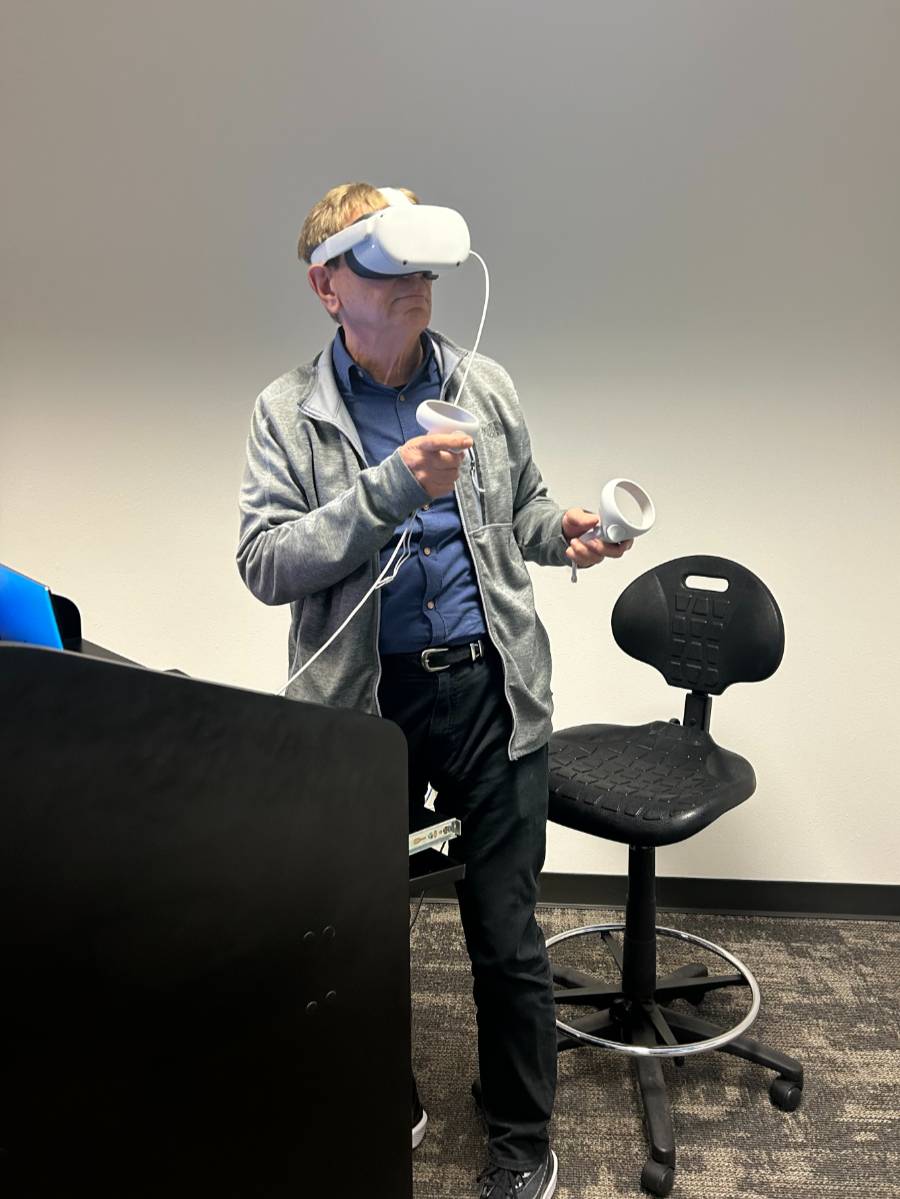 Dr. Taraban exploring VR
