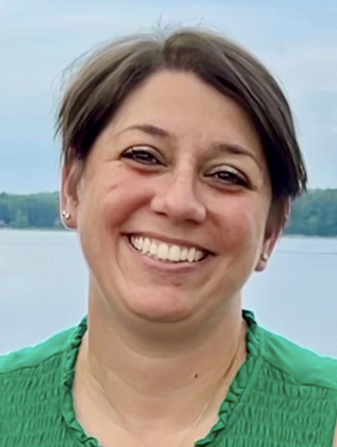 Dr. Megan Thoen Dr. Megan Thoen