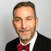 Associate Dean Dennis Arnett