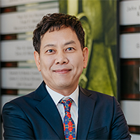 Associate Dean Jaeki Song