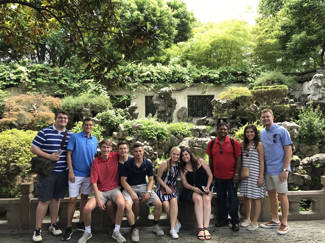 Yu Garden group picture