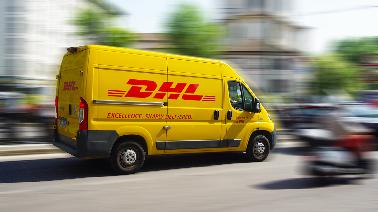 DHL Truck 2