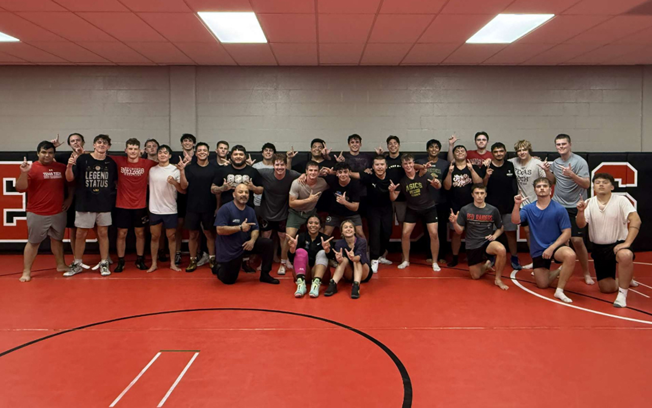 2025 Wrestling Club Group Photo