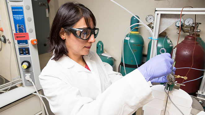 Sheima Khatib working in lab