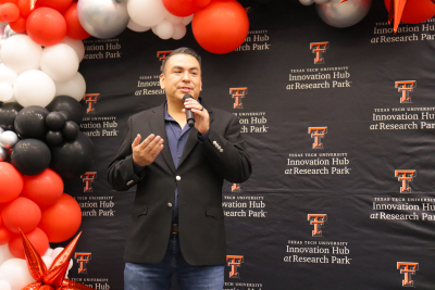 Marcus Pauda sharing his journey through Innovation Hub programs