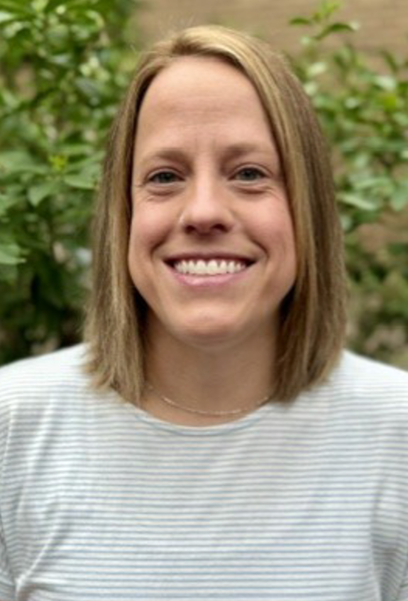 Headshot of Lindsay Prekker