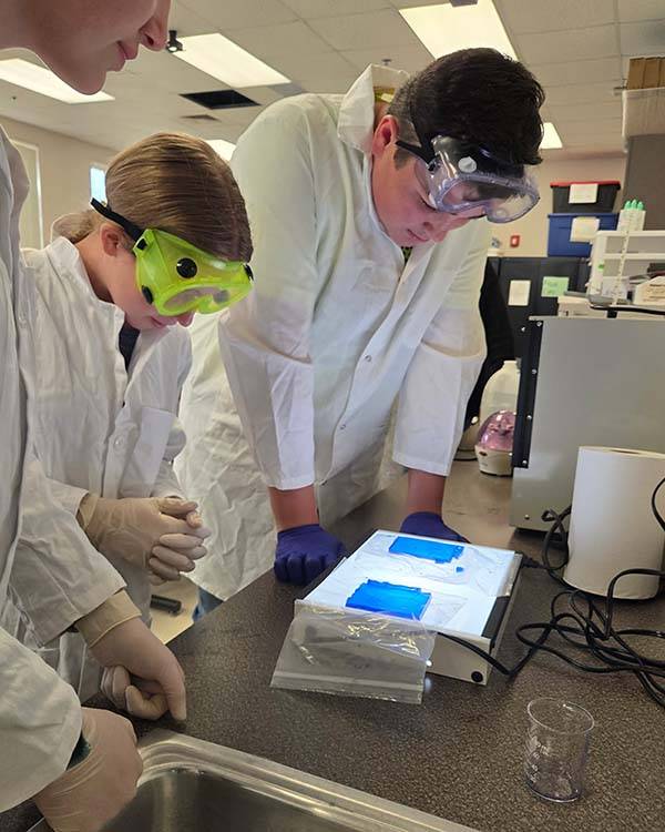 Students using a traveling lab