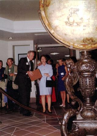 Dr. E. Dale Cluff and Texas' First Lady Laura Bush at the Globe Redidication ceremony.