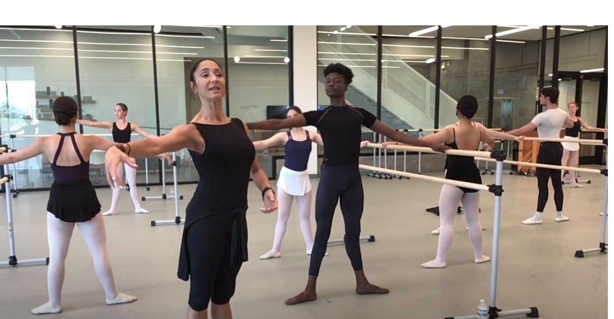 Yvonne with Ballet Lubbock students