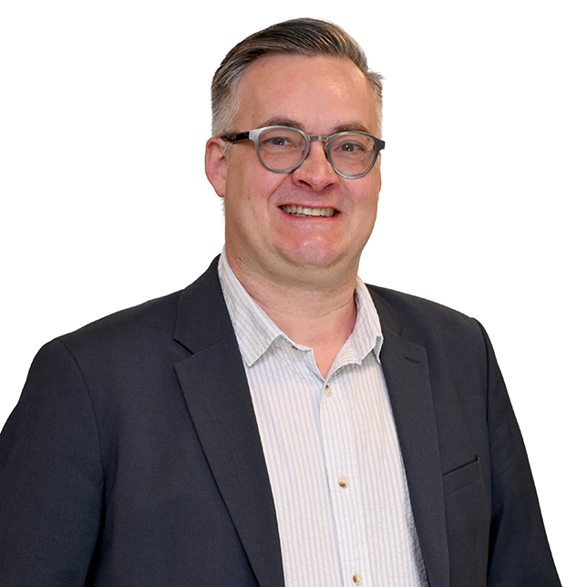Justin Hart Headshot