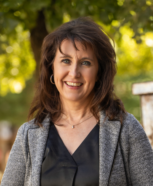 Mrs. Robin Straley