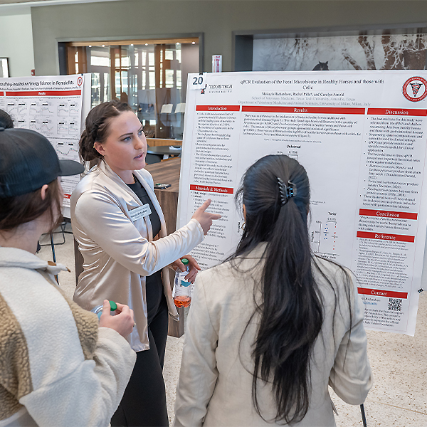 Makayla presenting her research 